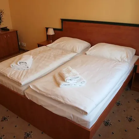 Esplanade Carlsbad ホテル 4*